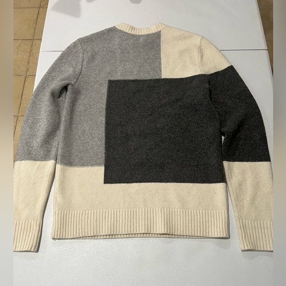 Calvin Klein women s classic asymmetrical check sweater gray black beige size S - Picture 2 of 10